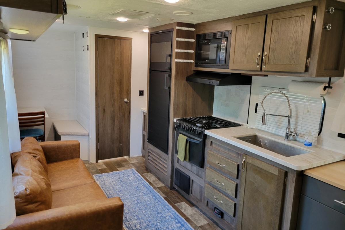 Beautifully remodeled travel trailer - Image 1 Thumbnail