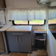 Beautifully remodeled travel trailer - Image 6 Thumbnail