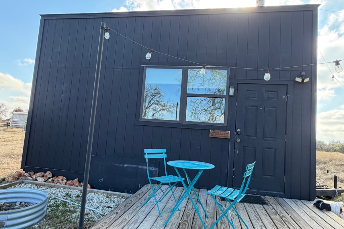 Black Beauty Tiny Home Turnkey & Fully Furnished - Image 1 Thumbnail