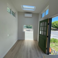 Brand New 28ft Tiny Home - Image 6 Thumbnail