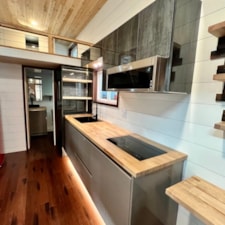 Brand New 36ft Tiny Home on Wheels With Main Floor Bedroom (Ready for Delivery) - Image 5 Thumbnail