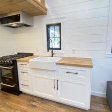 Brand New Luxury Tiny Home for Sale - Image 5 Thumbnail