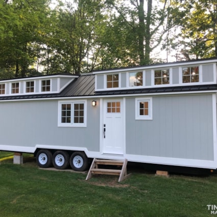 Brand New Luxury Tiny Home for Sale - Image 2 Thumbnail