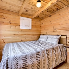  Brand New Rancher Cabin - Spacious Living, Fully Furnished, Available Now - Image 6 Thumbnail