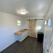 Brand New Tiny Home for Sale - 2022 Built by Tiny Home Adventures - Image 4 Thumbnail