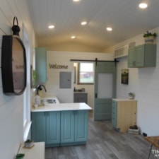 Brand New Tiny home, shiplap, loft, Good Quality hand built. 305 sq ft with deck - Image 6 Thumbnail