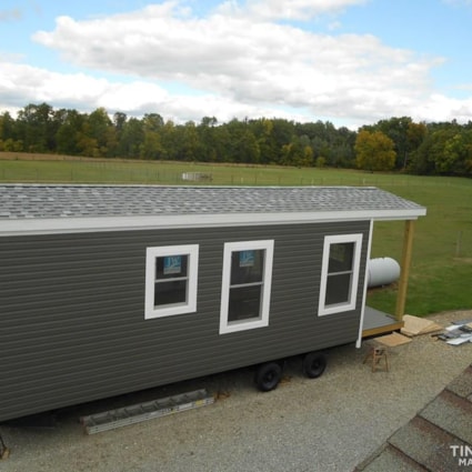 Brand New Tiny home, shiplap, loft, Good Quality hand built. 305 sq ft with deck - Image 2 Thumbnail