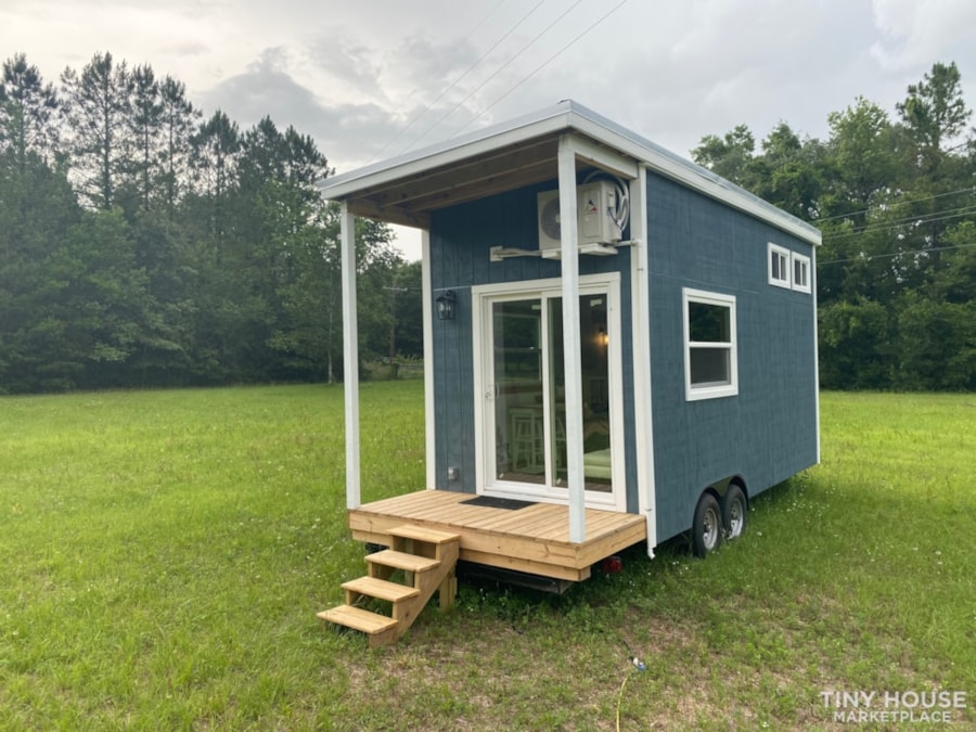 Brand New Tiny House on Wheels - Image 1 Thumbnail