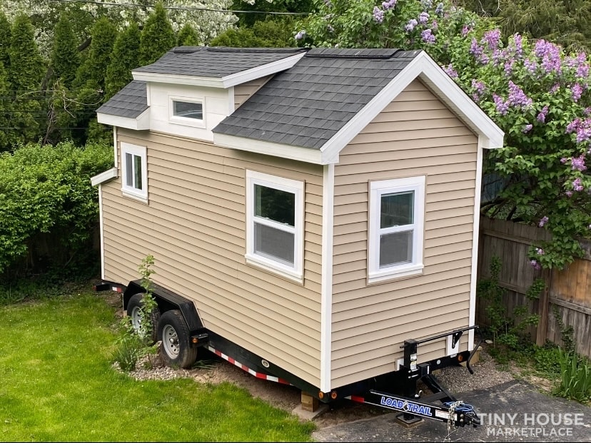 Brand New Tiny House Shell - Image 1 Thumbnail