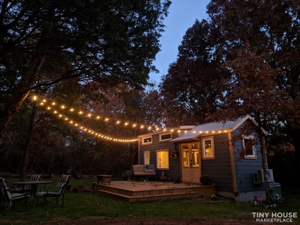 Bright and cozy 26 x 8.5 ft tiny home on wheels - Image 1 Thumbnail