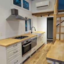 Bright Modern 26' Tiny House With Full Kitchen And Bathroom Ready To Live In - Image 6 Thumbnail