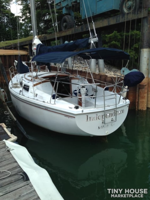 Catalina C30 Sailboat