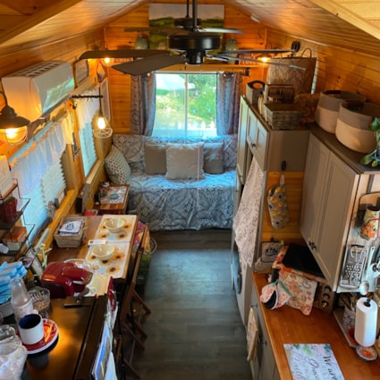 Charming custom built Tiny House with creek views  - Image 2 Thumbnail