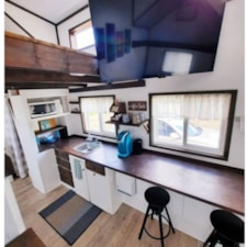 Charming Fully Equipped 24ft Tiny House, Off-Grid Ready - $26,000 USD - Image 3 Thumbnail