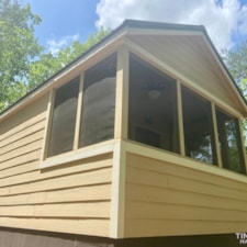 Adorable Tiny home cabin on 3/4 acre tucked in the woods in a gorgeous community - Image 3 Thumbnail