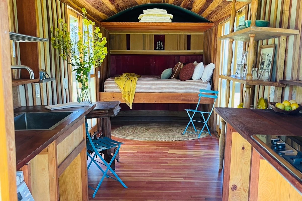 Charming & Well-Made Tiny Home on Wheels - Image 1 Thumbnail