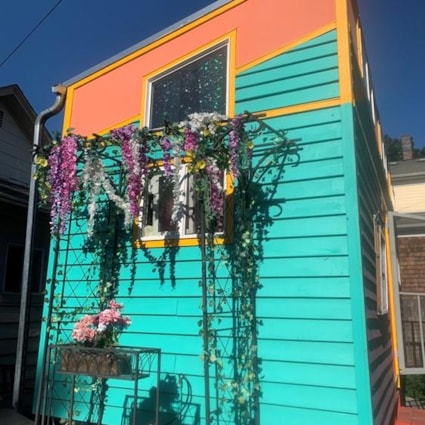 Colorful Tiny Home - Image 2 Thumbnail