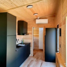 Scandinavian Tiny House by Cahill Works - Image 3 Thumbnail