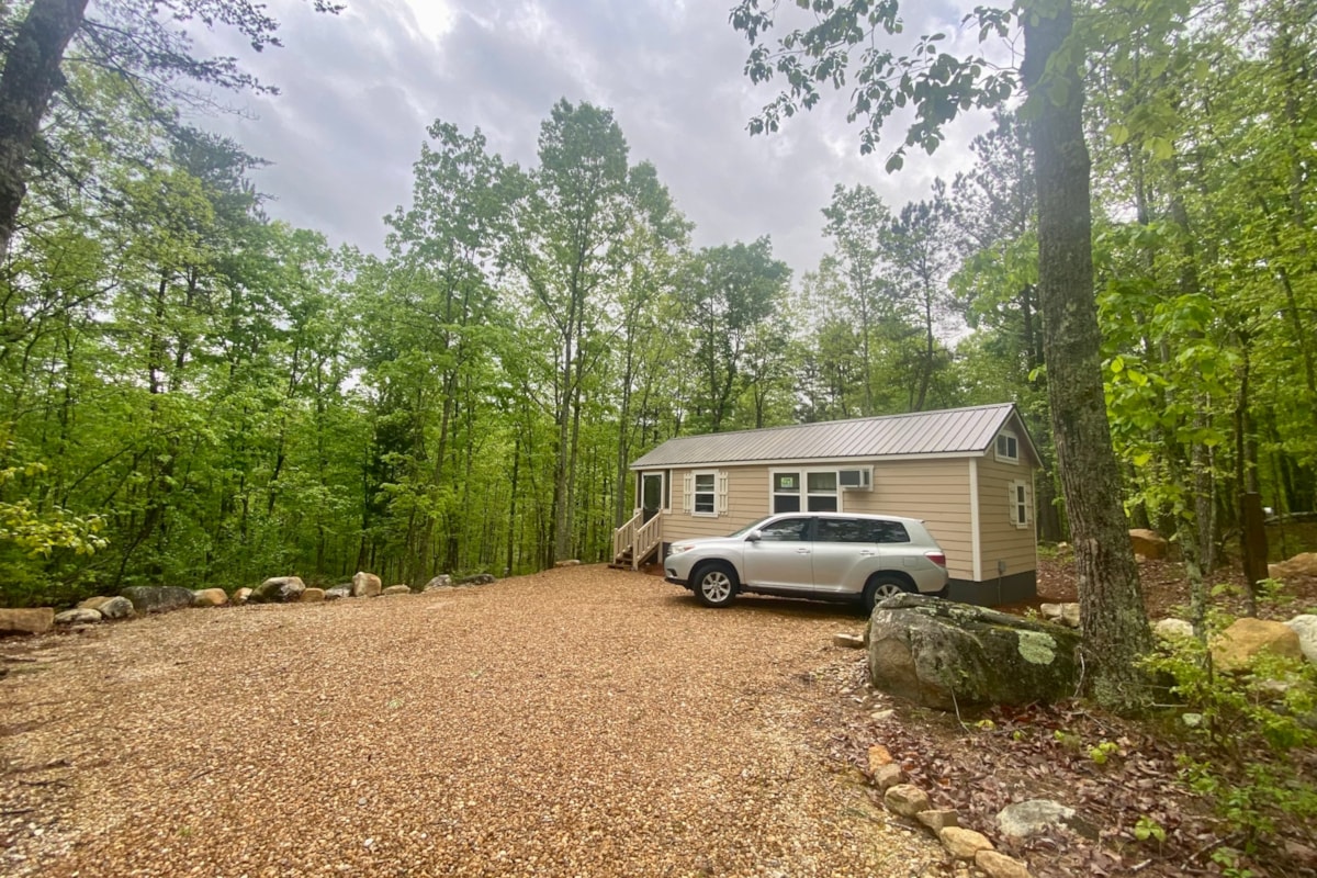 Charming Tiny home “cabin” in tiny community  - Image 1 Thumbnail