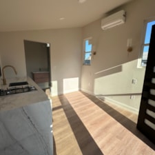 Compact Luxury Suite - Image 3 Thumbnail