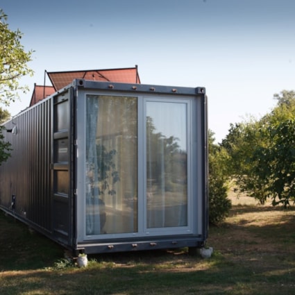 Container-type, fully equipped living house for sale NOW! - Image 2 Thumbnail