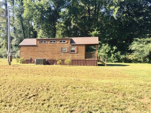 Country Cottage with acreage