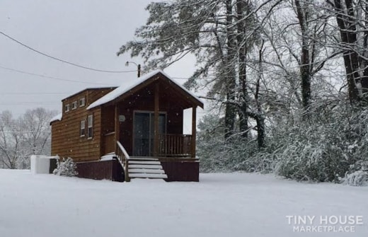 Country Cottage with acreage