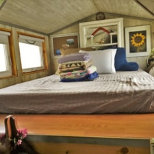 Cozy Custom Tiny House Perfect for Artists, Farmers and Chefs, WISCONSIN - Image 5 Thumbnail