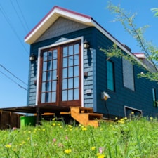 Custom built  cozy Tiny House  - Image 3 Thumbnail