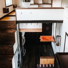 Custom built 24’, functional, top of the line appliances, tiny house - Image 5 Thumbnail