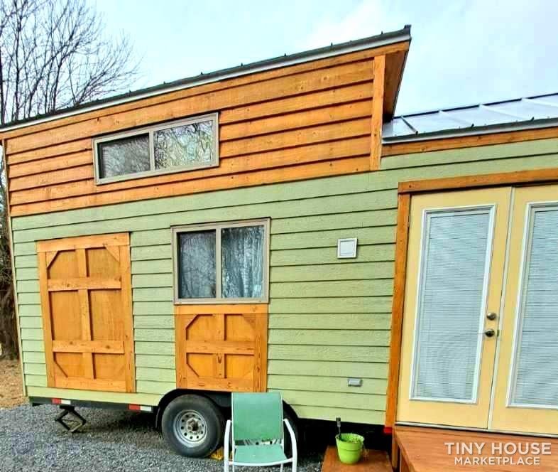 Custom built Tiny house on wheels - Image 1 Thumbnail