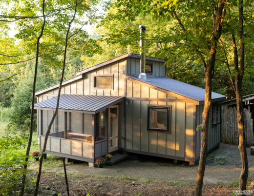 Custom-Built Tiny/Modular Home for Sale: