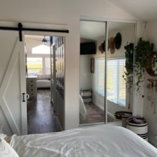 Custom tiny home with screened in porch - Image 4 Thumbnail
