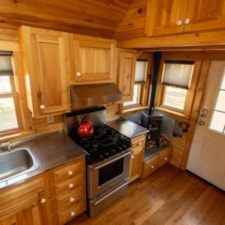 Tiny house on Wheels-Comes with everything(porch,skirt,jacks,powercord,heathose) - Image 4 Thumbnail