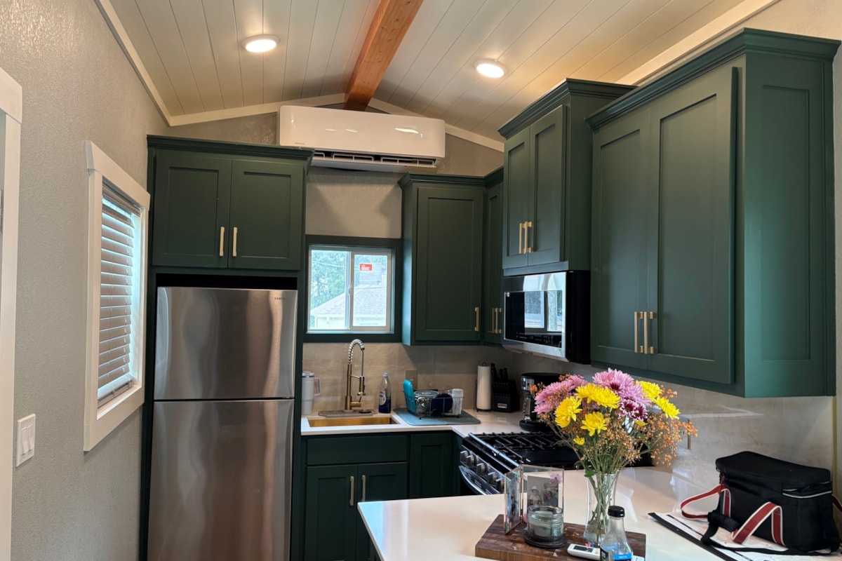 Custom Tiny House on Wheels - $65,000 OBO Whitehouse, TX | For Sale by Owner - Image 1 Thumbnail