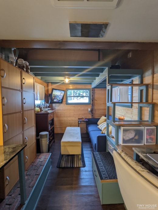 Move in ready- comfortable tiny living- Custom 26 ft Tiny House /Trailer
