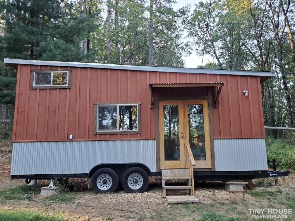 Custom wood paneled tiny house on trailer - Image 1 Thumbnail