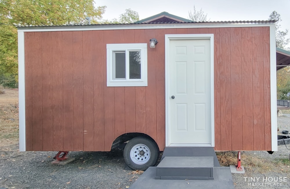 Cute, Affordable Tiny Home on Wheels! Medford, OR - Image 1 Thumbnail