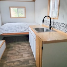 Cute, Affordable Tiny Home on Wheels! Medford, OR - Image 5 Thumbnail
