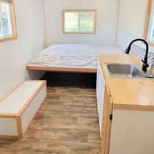 Cute, Affordable Tiny Home on Wheels! Medford, OR - Image 6 Thumbnail