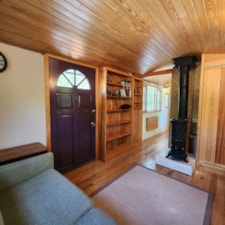 CUTEST TINY HOUSE, great for 2 or 1. living area, kitchen, full bath. for sale b - Image 5 Thumbnail