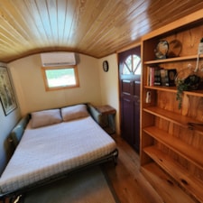 CUTEST TINY HOUSE, great for 2 or 1. living area, kitchen, full bath. for sale b - Image 6 Thumbnail