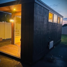 Discover the Brooklyn: Your Ultimate Tiny Guest House or Office! - Image 3 Thumbnail