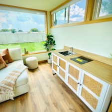 Discover the Brooklyn: Your Ultimate Tiny Guest House or Office! - Image 5 Thumbnail