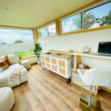 Discover the Brooklyn: Your Ultimate Tiny Guest House or Office! - Image 6 Thumbnail