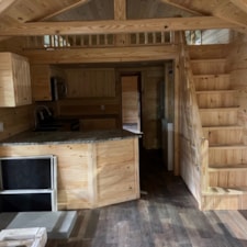 ELEGANT RUSTIC CABINS Tiny House On Wheels - Completely Customized Many Upgrades - Image 5 Thumbnail