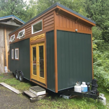 Exceptional Quality 8' 6" X 26" Custom Tiny Home on Wheels - Image 2 Thumbnail