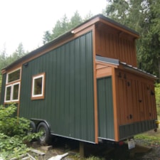 Exceptional Quality 8' 6" X 26" Custom Tiny Home on Wheels - Image 3 Thumbnail
