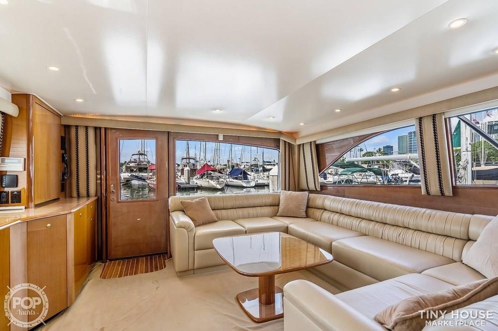 Floating Home/Luxury Yacht in Hawaii - Image 1 Thumbnail