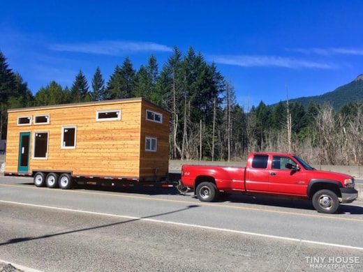 Fully equipped 28' Tiny House 2018 built